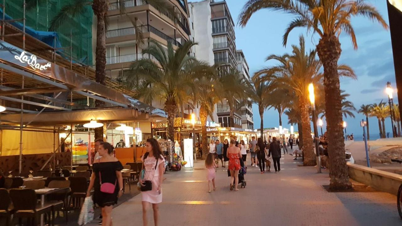 Apartment Center Salou Near Port Aventura Exterior photo
