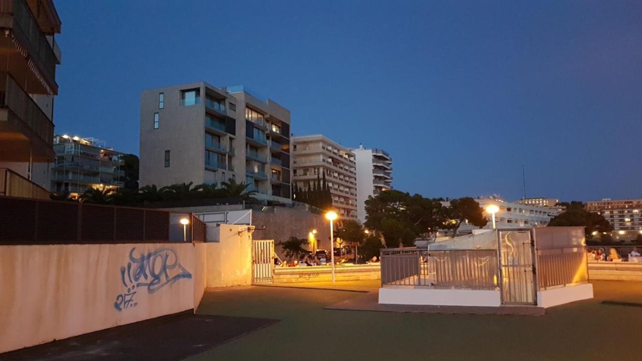 Apartment Center Salou Near Port Aventura Exterior photo