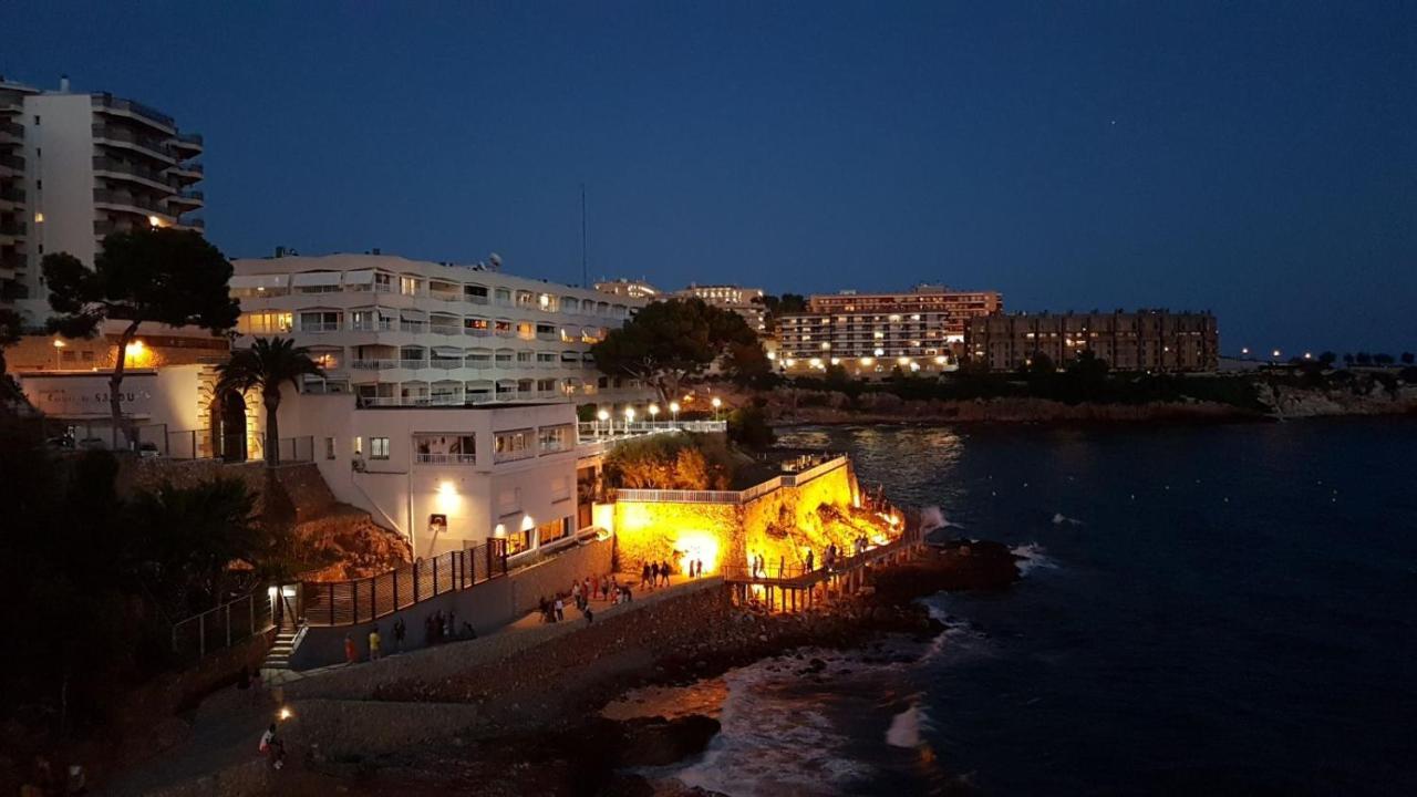 Apartment Center Salou Near Port Aventura Exterior photo